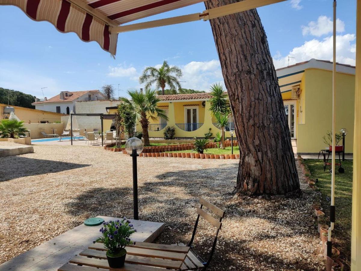 Pool Seaside Relais - Ville Ninfea, Marea, Rosa E Cassiopea Fontane Bianche Exterior foto